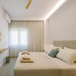 Terra Chic Retreat - 2br With Parking 하니아