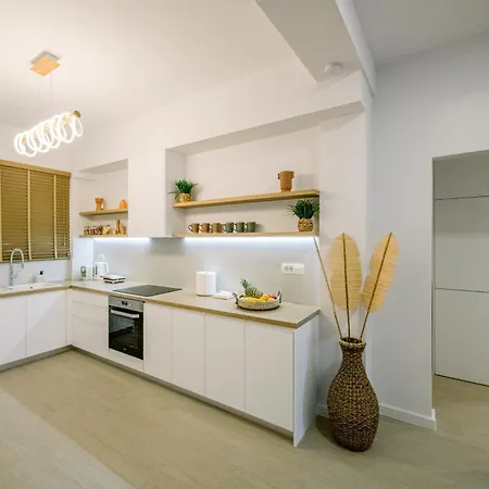 Terra Chic Retreat - 2br With Parking Apartment Chania (Crete)