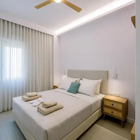 Terra Chic Retreat - 2br With Parking La Canea